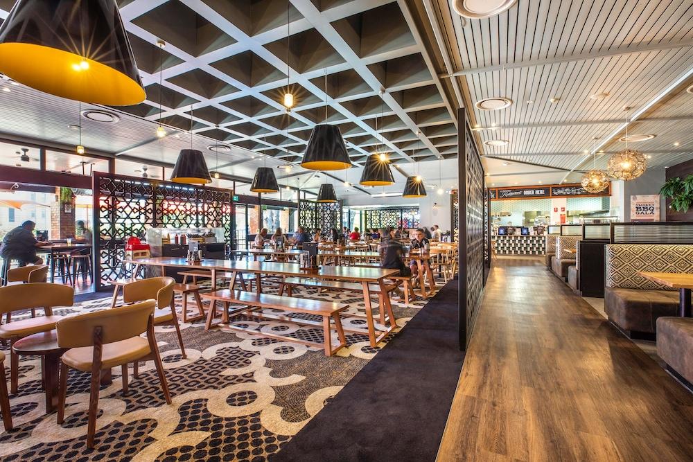 Nightcap At The Ranch Hotel Macquarie Park Exterior foto