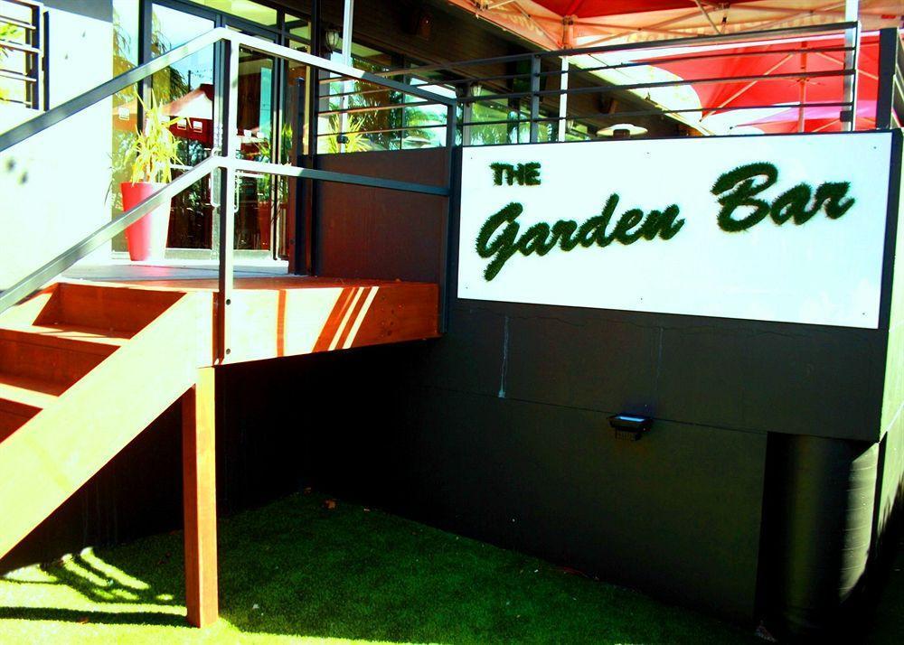 Nightcap At The Ranch Hotel Macquarie Park Exterior foto